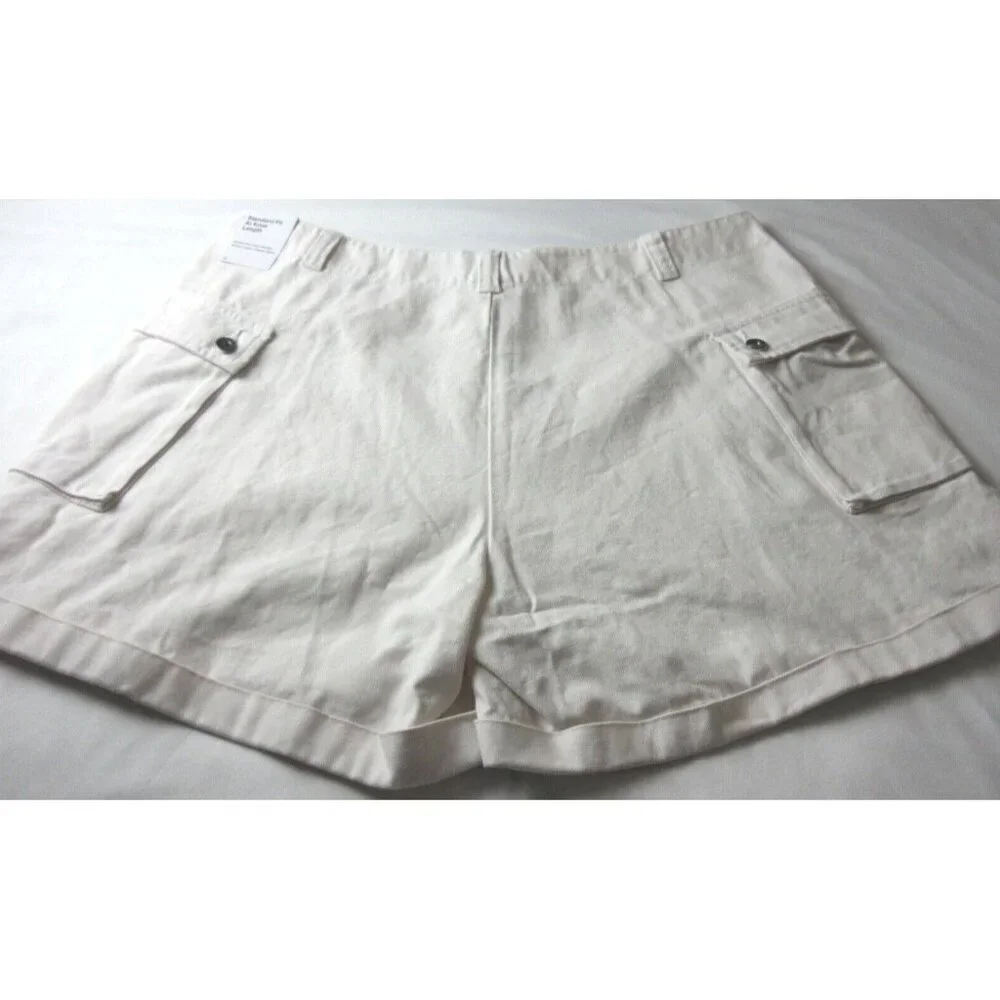 Nike White Men's Cargo Shorts with Flap Pocket